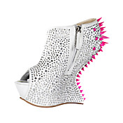 Marvelous Suede Stiletto Heel Peep Toe avec strass Parti / chaussures de soirée