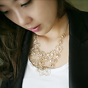 la mode des femmes découpé collier floral