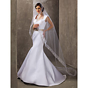 Un palier cathédrale voile de mariage avec le bord Applique