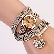 C & D mode de robe de femmes montres en forme de coeur pendentif diamant bracelet en cuir montres xk-73