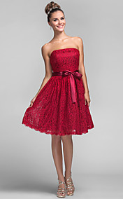 une ligne Princesse bretelles genou longueur robe de demoiselle d'honneur dentelle