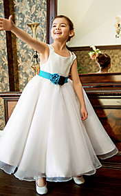 A-ligne de hors-la-épaule thé longueur Oganza et de satin de mariage / partie robe de demoiselle (plus de couleurs)