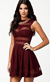 maille dos nu robe sans manches de patineur de femmes