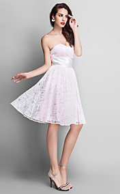 robe de satin de demoiselle d'honneur A-ligne sweetheart genou longueur dentelle stretch (910054)