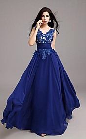 Dress - A-line Scoop Floor-length Tulle/Georgette