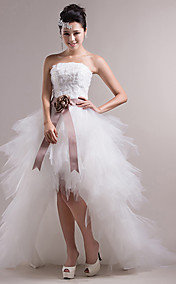 Ball Gown Strapless Asymmetrical Wedding Dress (Tulle)