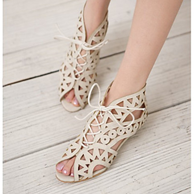 Pin by Riley Schumacher on kicks | Shoes, Fashion shoes, Low heel sandals
