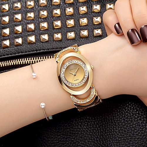 

Жен. Часы-браслет Наручные часы Diamond Watch Кварцевый Серебристый металл / Золотистый Имитация Алмазный Аналоговый Дамы Кулоны Блестящие Винтаж На каждый день - / Два года / Два года