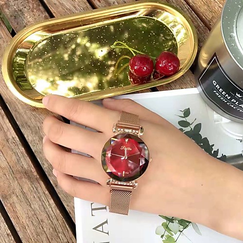 Жен. Механические часы Кварцевый Нержавеющая сталь Защита от влаги Аналоговый Мода - Красный Зеленый Светло-коричневый
Жен. Механические часы Кварцевый Нержавеющая сталь Защита от влаги Аналоговый Мода - Красный Зеленый Светло-коричневый