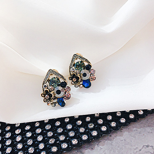 Women's Stud Earrings Earrings Geometrical Vintage Bohemian European Trendy Cool Gold Plated Imitation Diamond Earrings Jewelry Bronze For Party Evening Gift Vacation Street Festival 1 Pair
Women's Stud Earrings Earrings Geometrical Vintage Bohemian European Trendy Cool Gold Plated Imitation Diamond Earrings Jewelry Bronze For Party Evening Gift Vacation Street Festival 1 Pair