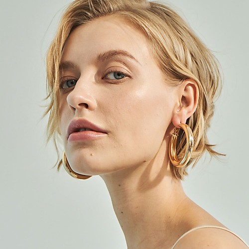 Women's Earrings Holiday Wedding Birthday Romantic Earrings Jewelry Gold / Silver For Date Street Festival 1 Pair
Women's Earrings Holiday Wedding Birthday Romantic Earrings Jewelry Gold / Silver For Date Street Festival 1 Pair