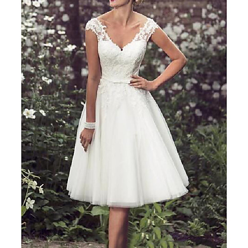 A-Line V Neck Tea Length Lace / Tulle Cap Sleeve Vintage Plus Size Wedding Dresses with Lace / Lace Insert 2020
A-Line V Neck Tea Length Lace / Tulle Cap Sleeve Vintage Plus Size Wedding Dresses with Lace / Lace Insert 2020