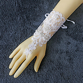Wrist Length Fingerless Glove Lace Bridal Gloves Beading / Pearls / Rhinestone Wrist Length Fingerless Glove Lace Bridal Gloves Beading / Pearls / Rhinestone