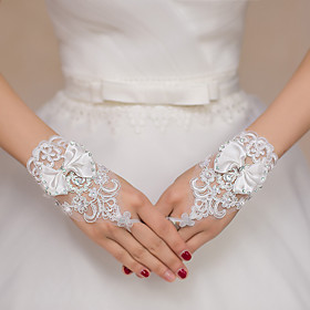 Wrist Length Fingertips Glove Lace / Polyester / Tulle Bridal Gloves / Party/ Evening Gloves Wrist Length Fingertips Glove Lace / Polyester / Tulle Bridal Gloves / Party/ Evening Gloves