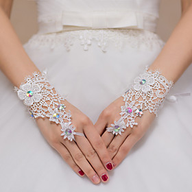 Wrist Length Fingertips Glove Lace / Polyester / Tulle Bridal Gloves / Party/ Evening Gloves Wrist Length Fingertips Glove Lace / Polyester / Tulle Bridal Gloves / Party/ Evening Gloves