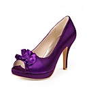 Les chaussures des f...