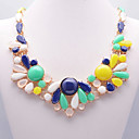 plusieurs collier co...