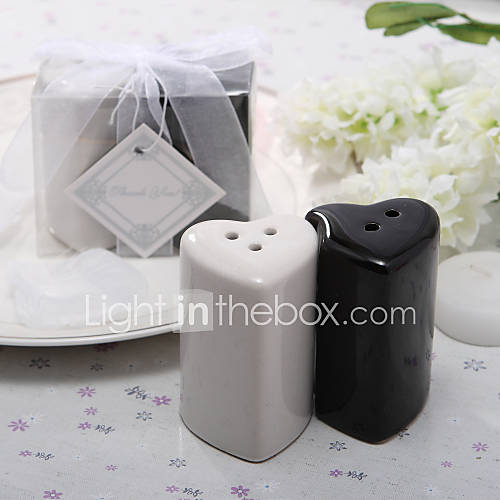 Ceramic Double Hearts Salt & Pepper Shakers Wedding Favor (Set of 2