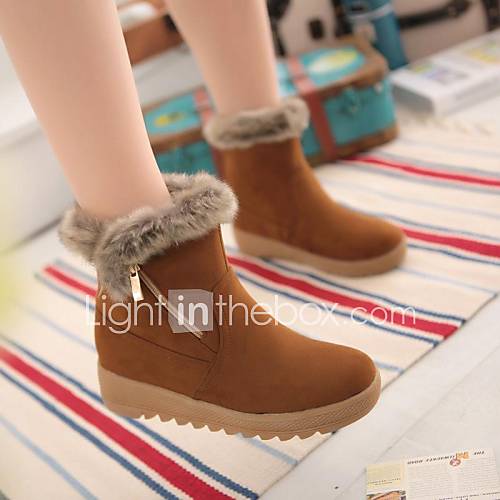 round toe low heel ankle boots
