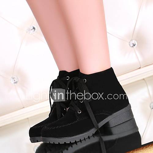 round toe low heel ankle boots