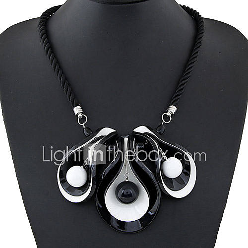Korean Fashion Exquisite Horn Leaf Wild Black Rope Necklace 4577207