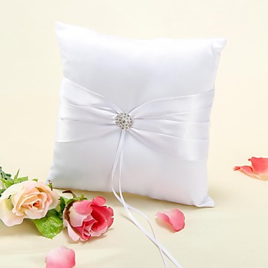 Ring Pillow In White Satin With Rhinestone 2652267 2017 – $8.99