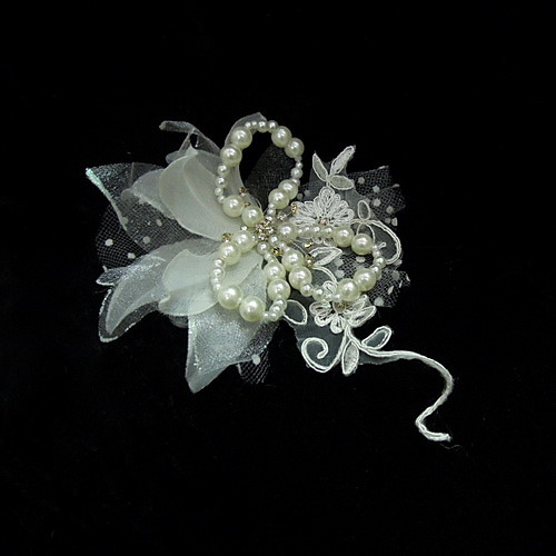 

Мода атласа с Fascinators Pearl Женские