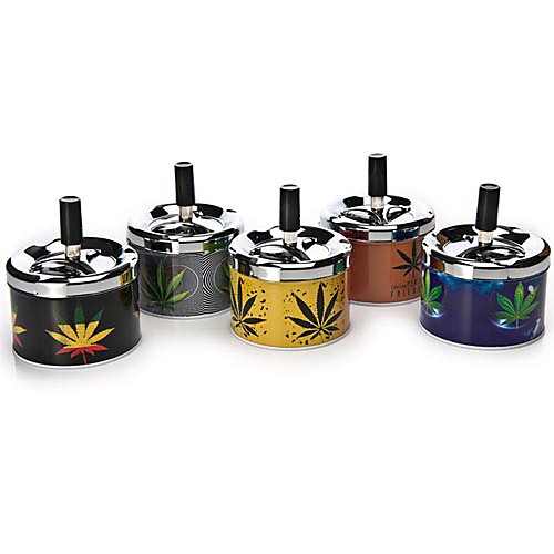 

Metal Portable Press Super Ashtrays for Smoking Population Leaves Pattern(Random Color)