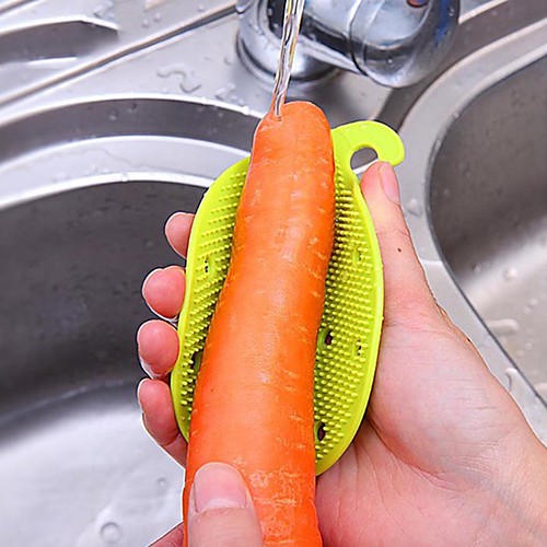 

1шт растительное щетка для очистки милые фрукты силиконовые легкой чистки щеткой для чистки картофеля морковь имбиря (случайный цвет)