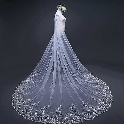 

One-tier Lace Applique Edge Wedding Veil Chapel Veils / Cathedral Veils with Embroidery / Ruffles / Ruched Tulle / Classic