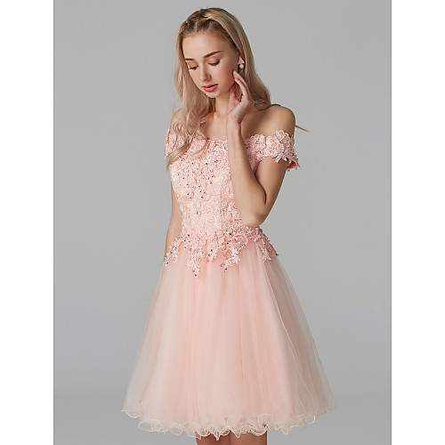 

A-Line Off Shoulder Short / Mini Lace Over Tulle Floral / Cute Homecoming / Prom Dress with Beading / Appliques 2020
