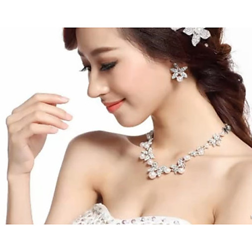 

Жен. Цирконий Стильные Толстая цепь Комплект ювелирных изделий Стразы Clover Дамы, Стиль, Милая, Элегантный стиль Включают Серьги-кольца Жемчужные ожерелья Белый / Красный Назначение