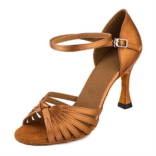 

Жен. Обувь для латины Сатин Сандалии / На каблуках Пряжки Каблук ""Клеш"" Персонализируемая Танцевальная обувь Коричневый