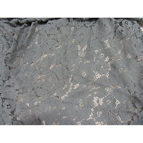 

Кружева Однотонный Неэластичный 145 cm ширина ткань для Одежда и мода продано посредством метр