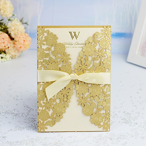 

Wrap & Pocket Wedding Invitations 30pcs - Invitation Cards / Thank You Cards / Invitation Sample Artistic Style / Modern Style / Floral Style Pearl Paper 5""×7 ¼"" (12.718.4cm) Satin Bow / Sash