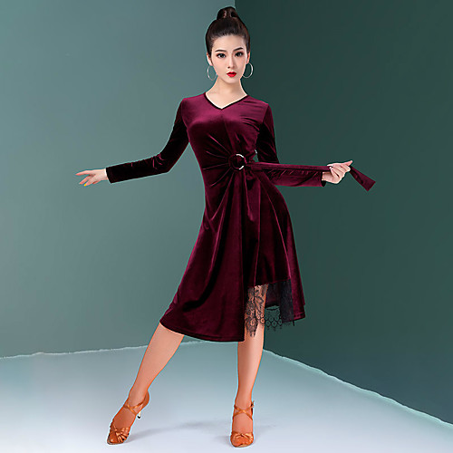 

Latin Dance Dresses Women's Training / Performance Velvet Lace / Sashes / Ribbons / Ruching Long Sleeve Natural Dress