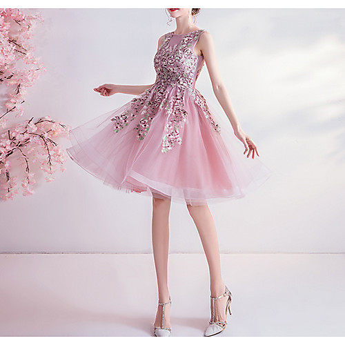 

A-Line Jewel Neck Knee Length Tulle Bridesmaid Dress with Appliques