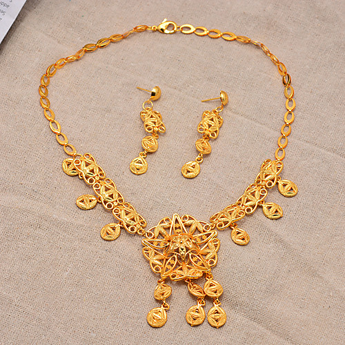 

Women's Jewelry Set Classic Tassel Trendy Ethnic Fashion Gold Plated Earrings Jewelry Gold For Christmas Wedding Gift Street Festival 1 set
