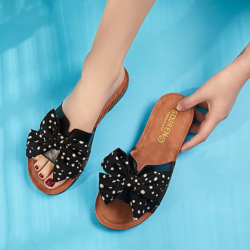 

Women's Slippers & Flip-Flops Flat Heel Round Toe PU Spring & Summer Black / Beige