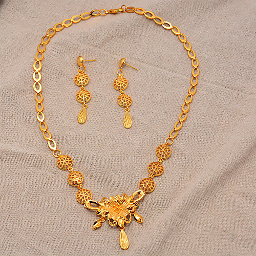 

Women's Jewelry Set Classic Tassel Trendy Ethnic Fashion Gold Plated Earrings Jewelry Gold For Christmas Wedding Gift Street Festival 1 set