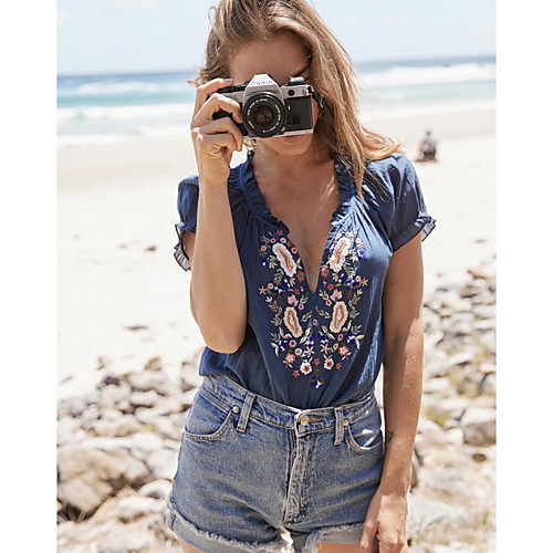 

Women's Daily T-shirt - Floral White
