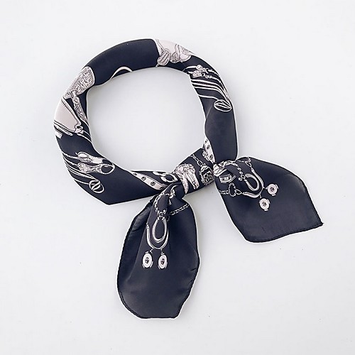 

Women's Basic Square Scarf - Print