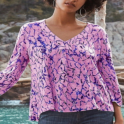 

Women's Daily T-shirt - Geometric Purple