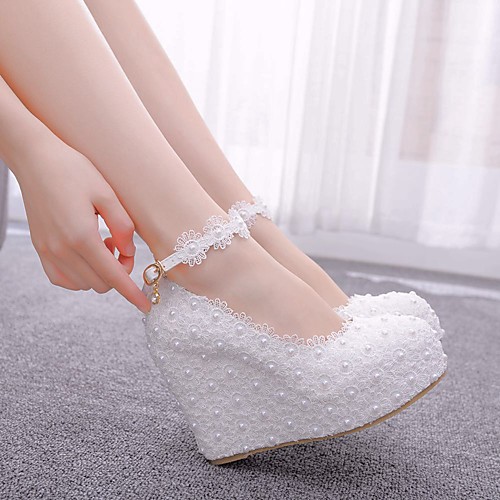 

Women's Wedding Shoes Wedge Heel Round Toe Satin Flower / Sparkling Glitter / Buckle Lace / PU Classic / Sweet Spring & Summer / Fall & Winter Pink / White / Party & Evening