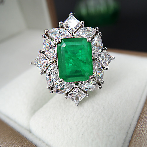 

8 carat Synthetic Emerald Ring Alloy For Women's Emerald cut Antique Luxury Bridal Wedding Party Evening Formal High Quality Pave
