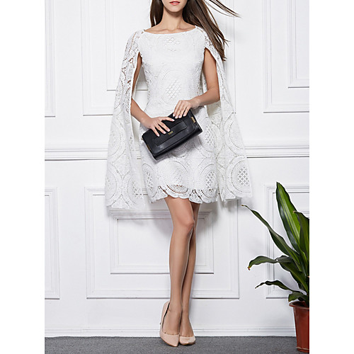 

Sheath / Column Boat Neck Short / Mini Lace Cut Out / White Wedding Guest / Cocktail Party Dress with Lace Insert 2020