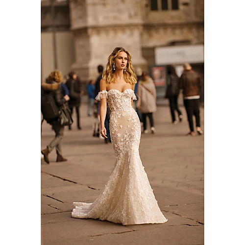 

Mermaid / Trumpet Off Shoulder Sweep / Brush Train Lace / Tulle Short Sleeve Sexy Plus Size Wedding Dresses with Lace / Appliques 2020