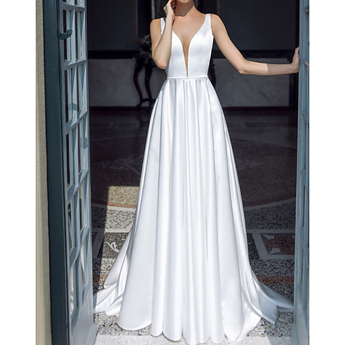 

A-Line Plunging Neck Sweep / Brush Train Taffeta / Chiffon Over Satin Sleeveless Country Plus Size Wedding Dresses with Ruched 2020