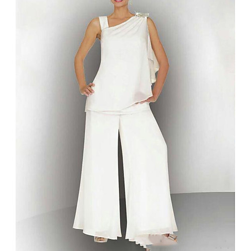 

Pantsuit / Jumpsuit Bateau Neck Floor Length Chiffon Sleeveless Sexy Mother of the Bride Dress with Crystals Mother's Day 2020