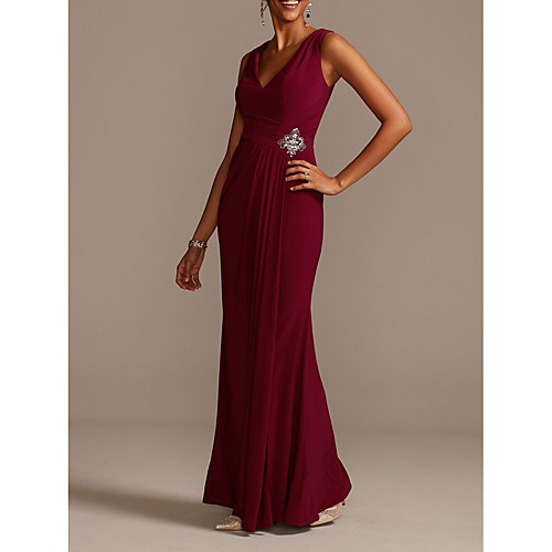 

Sheath / Column V Neck Floor Length Stretch Satin Sleeveless Sexy Mother of the Bride Dress with Pleats / Beading / Sequin Mother's Day 2020